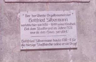 Frauenstein. Gedenkplatte für Gottfried Silbermann am ehemaligen Wohnhaus