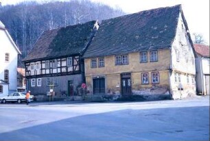alte Fachwerkhäuser bei der Kirche