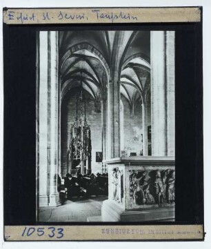 Erfurt, Severikirche,Erfurt, Severikirche, Taufstein u. Baldachin : Innanesicht, Taufstein
