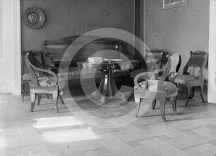 Salon im Herrenhaus Lesten