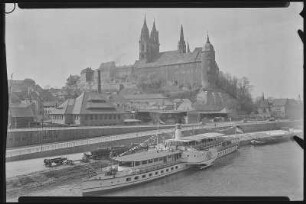 Meißen. Albrechtsburg und Dom - Dampfer Dresden