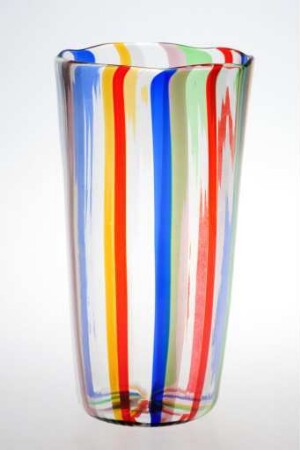 Vase mit bunten Streifen