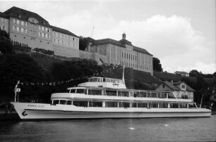 Meersburg: M.S. Konstanz im Hafen
