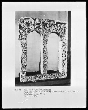 Doppelfenster aus Burg Schweinberg/Wertheim