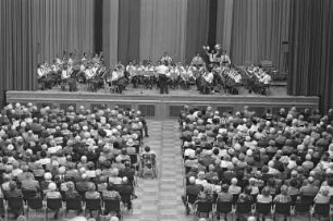 Wunschkonzert des Luftwaffenmusikkorps 2 für Seniorinnen und Senioren im Großen Saal der Stadthalle