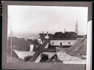 Befestigungen