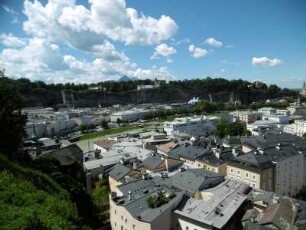 Salzburg: Stadtansicht Salzburg links und rechts der Salzach