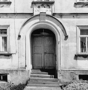 Hünstetten, Hauptstraße 7