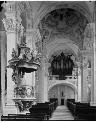 Großcomburg Katholische Kirche Sankt Nikolaus Innenansicht