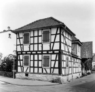 Bensheim, Im Alengarten 2