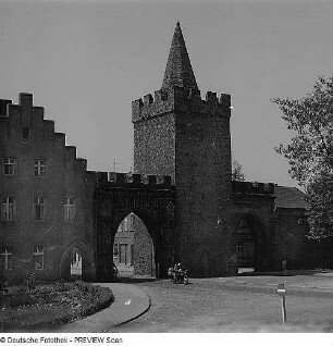 Zerbst. Heidetor (1451/1500), Feldseite