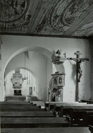 Döben., Dorfkirche. Inneres nach Osten