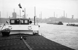 Ruhrort: Industrie bei Ruhrort