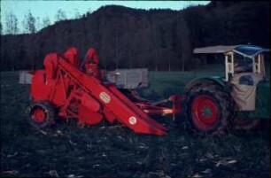 Fotografie: Erntetechnik, Mais, Rebler, Korntank, Be- und Entladen