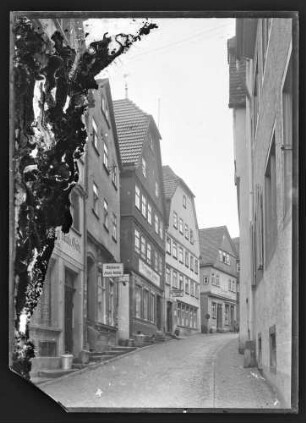 Engelsberg (Hospitalstraße) mit Bäckerei Alois Nohe, Wertheimer Zeitung, Gasthof Engel und Noa Schreck, Spenglerei und Installationsgeschäft