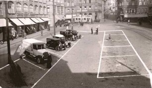 Verkehr (Rathausplatz Parkplatz)