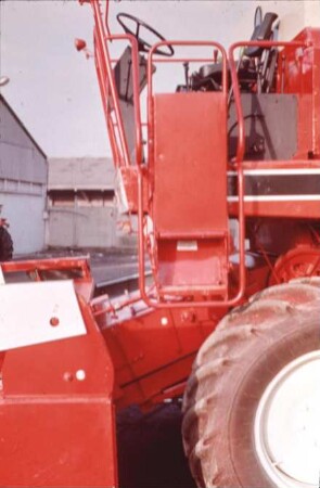 Fotografie: Erntetechnik, Mähdrescher selbstfahrend, Arbeitsplatz, Führerstand