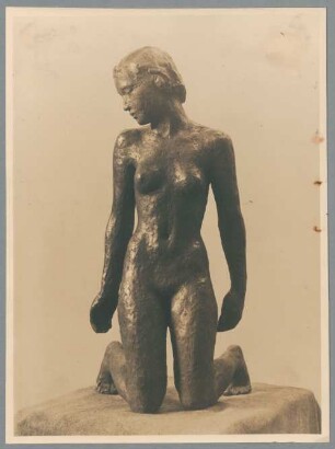 Kniende, 1926, Bronze