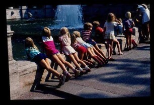Märchenbrunnen 2.9.75.