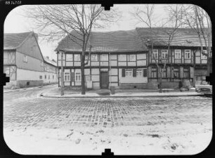 Wohnhäuser, Ballstraße. Wohnhäuser. Straßenfront