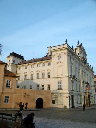 Prag: Erzbischöfliches Palais