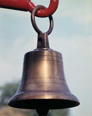 Bronzeglocke (Fährglocke?) mit Aufhängung