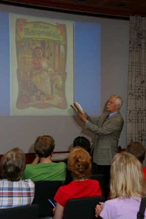 Kurzvortrag Die hohe Kunst der Gastronomie. Ausgewählte Bücher zur Kochkunst" im Vortragssaal von Dr. Thomas Bürger