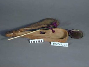 Apothekerwaage mit Holzkasten