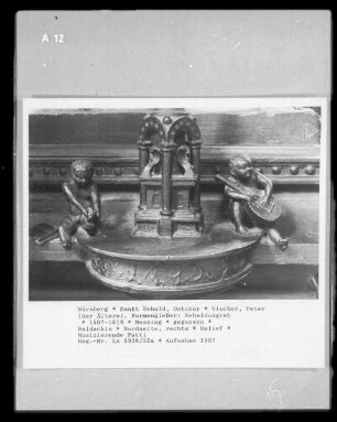 Sebaldusgrabmal — Relief