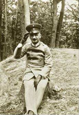 Karisch, Artur; Leutnant der Reserve, geboren am 06.01.1885 in Dresden