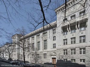 Sophie-Charlotte-Oberschule, ehem. Fürstin-Bismarck-Schule; Berlin, Charlottenburg-Wilmersdorf