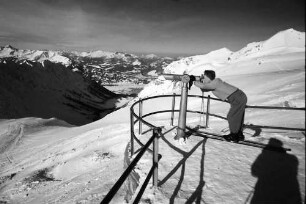 Oberstdorf: Nebelhorn; Terrasse mit Fernrohr