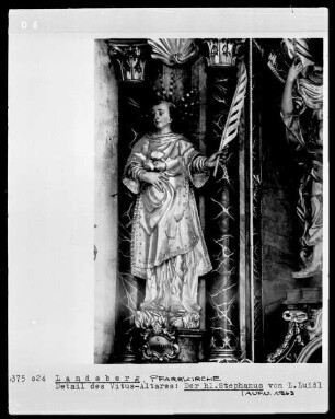 Figur des heiligen Stephanus vom Vitus-Altar