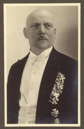 Ruthardt, Max