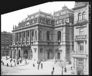 Budapest. Königliche Oper (1875-1884; Miklós Ybl)