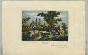 Blick vom Friedhof mit ruinöser Kapelle auf die Stadt und die Ruine der Burg Stolpen