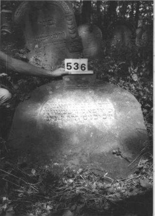 Grabstein 536