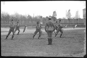 Grimma. Königlich Sächsisches 2. Husaren-Regiment Königin Carola Nr. 19. Abteilung beim Lanzenfechten