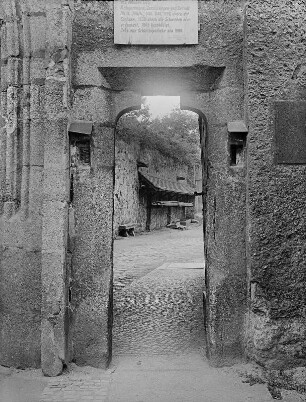 Ortenburg, Stadtseite der Pforte am Matthiasturm