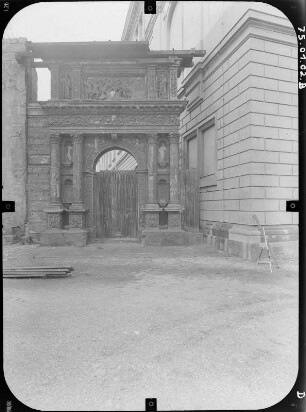 Residenzschloss Dresden, Portal der Schlosskapelle