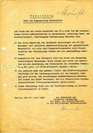 Lehrpläne für verschiedene Fächer an den Grundschulen