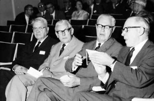 17. Tagung 1967 Chemiker; Eröffnungsfeier: Harold C. Urey, Adolf Butenandt, Lord Alexander Todd of Trumpington, Robert S. Mulliken