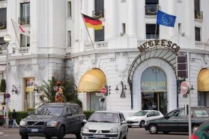 Nizza - Eingang zum Hotel Negresco