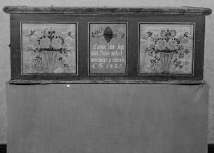 Bemalte Truhe mit sorbischen Spruch aus dem Jahre 1855 (Sorbisches Museum Bautzen) : Namolowana křinja ze serbskim hrónčkom z lěta 1855 (Serbski muzej Budyšin) : Bautzen / Budyšin