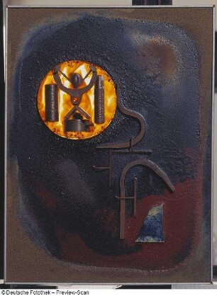 Abstrakte Komposition aus Metallteilen, Sand, Schmelzen