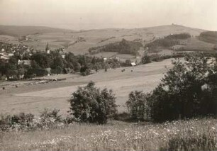 Neuhausen, Ortsansicht : Schloß Purschenstein und Schwartenberg, Ansicht von Nordwesten