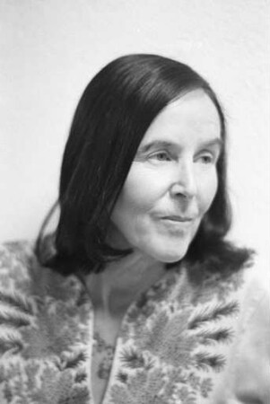 1. Preisträgerin im Kurzgeschichten-Wettbewerb "Oberrheinischer Rollwagen" Rosemarie Bronikowski