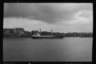 Weser (1958), Oltmann.- Reederei Oltmann, Dornbusch, Fredenbek, Stade