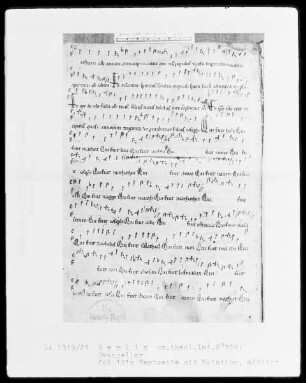 Evangeliar aus Werden — Additive Textseite mit Notation, Folio 121verso