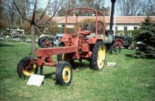 Fotografie: Traktor, Geräteträger, Standardtraktor, Dampfmaschine